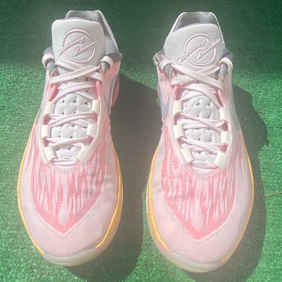 Size 12 - Nike Air Zoom GT Run - Easter colorway - Picture 4 of 7